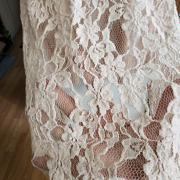 Color Me Red Cream Lace Dress Size Small - Picture 5 of 8